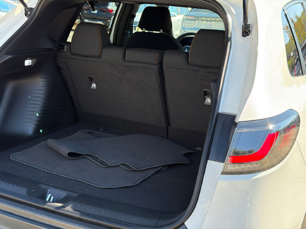 Used 2024 Honda HR-V Sport image 8
