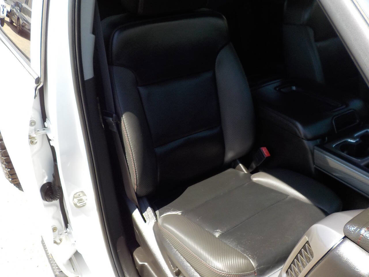 Used 2015 GMC Sierra 2500 SLT AWD/4WD image 30