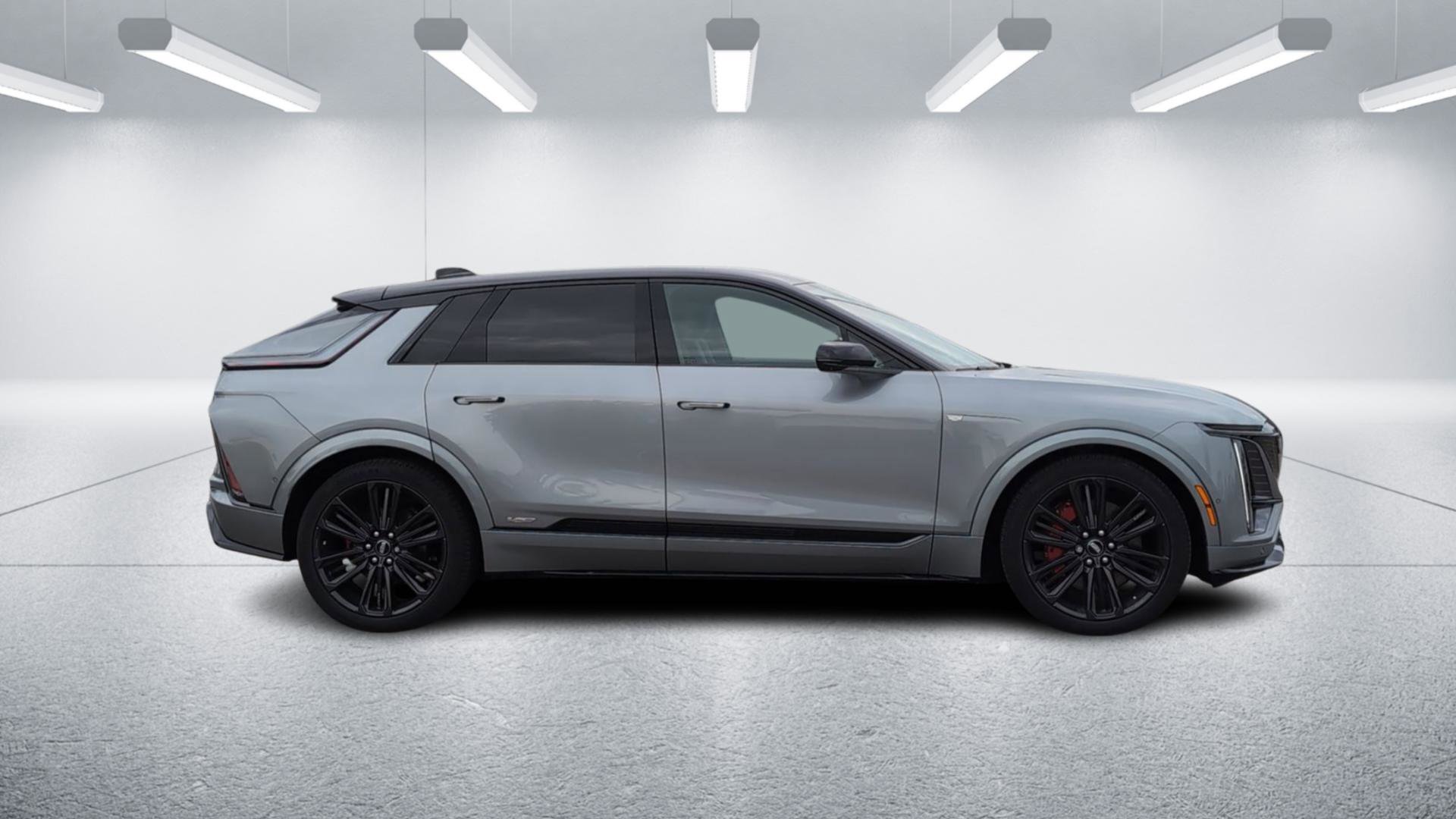 New 2026 Cadillac Lyriq V image 6