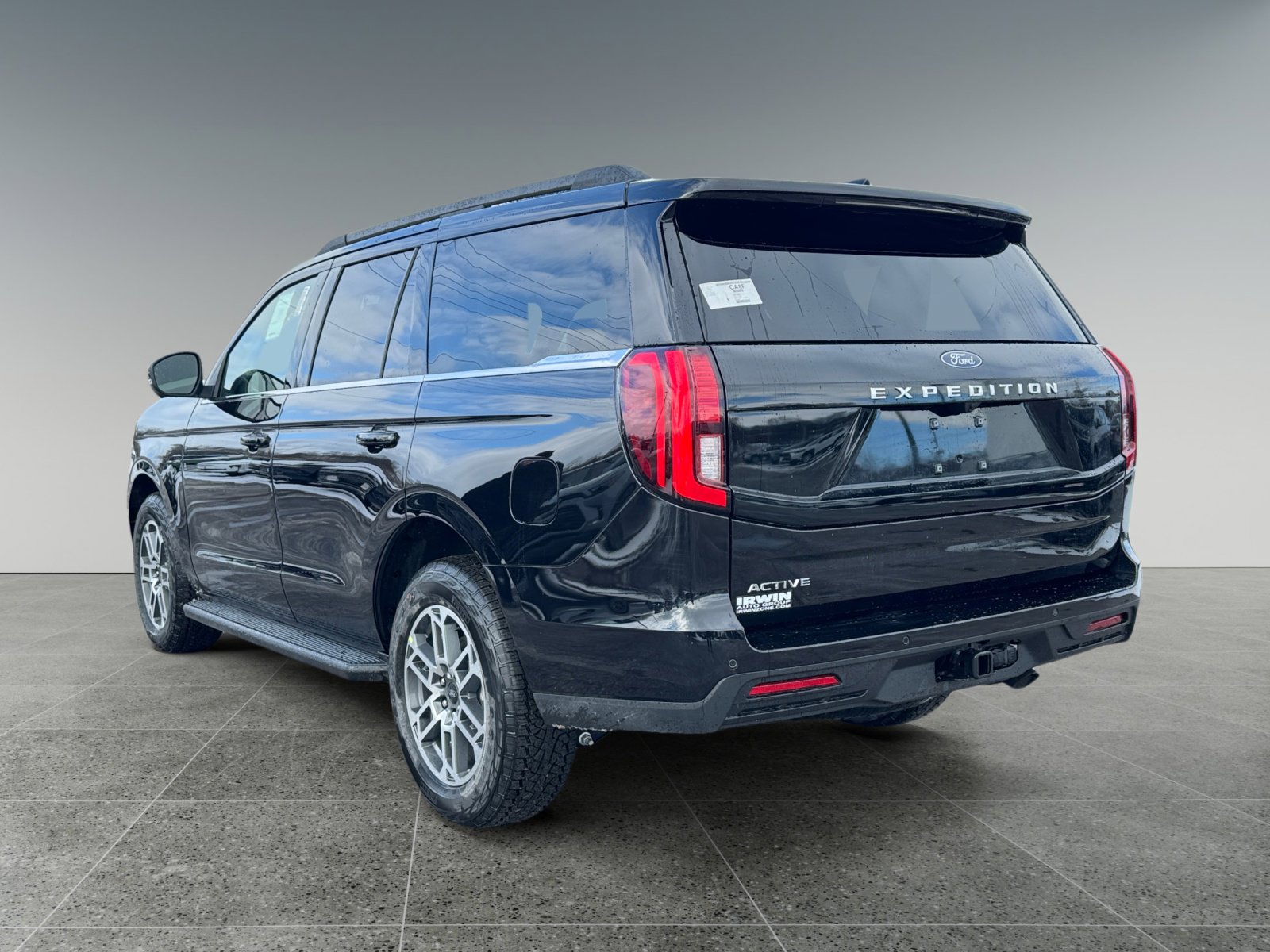 New 2026 Ford Expedition Active image 3