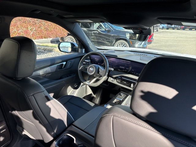 New 2026 Buick Enclave Sport Touring w/ Power Package image 32