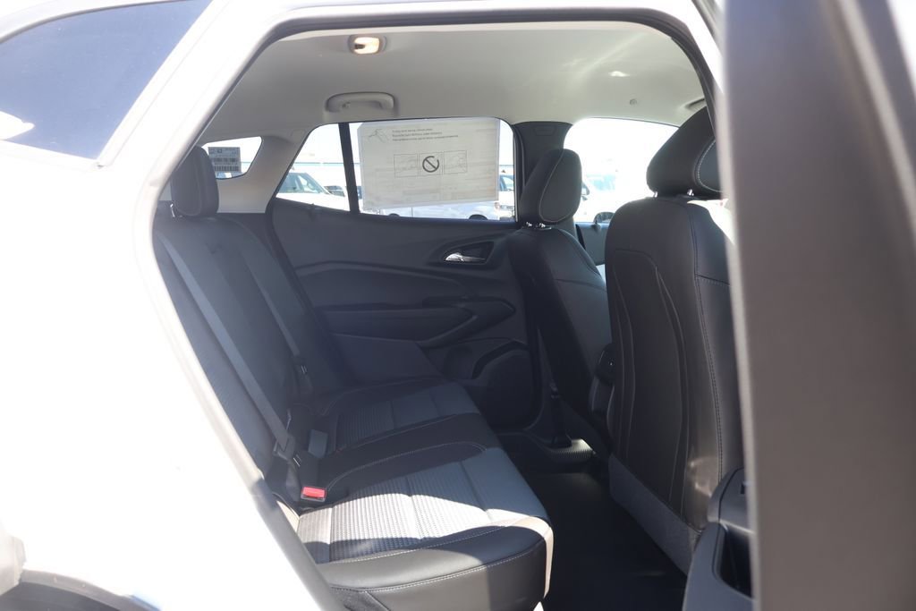 New 2026 Chevrolet Trax LT w/ Driver Confidence Package FWD image 38