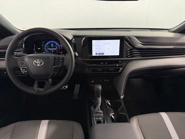 Used 2026 Toyota Camry SE FWD image 24