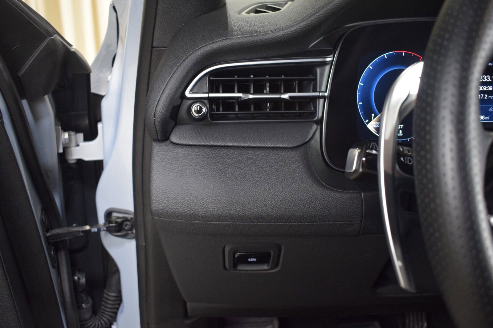 Certified 2024 Maserati Grecale Modena image 28