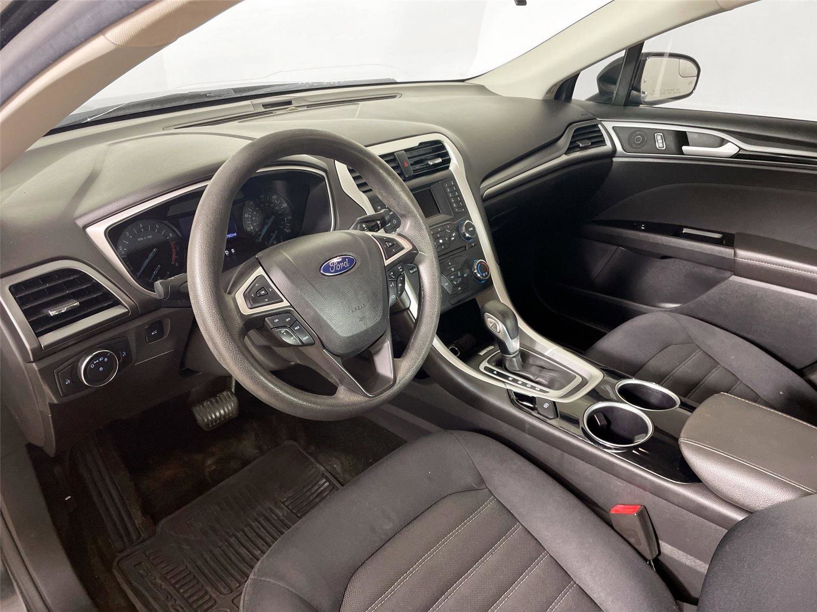 Used 2013 Ford Fusion SE FWD image 20