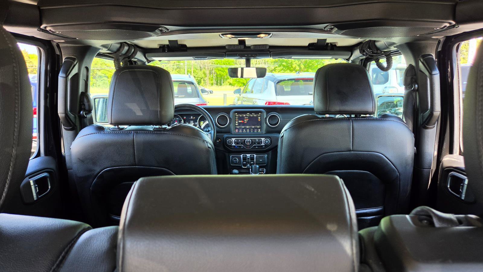 Used 2023 Jeep Wrangler Sahara w/ Cold Weather Group image 68