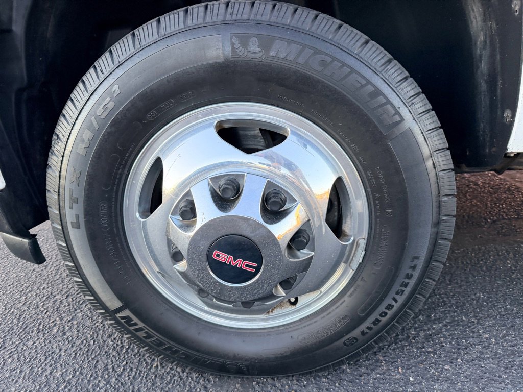 Used 2013 GMC Sierra 3500 Denali image 50