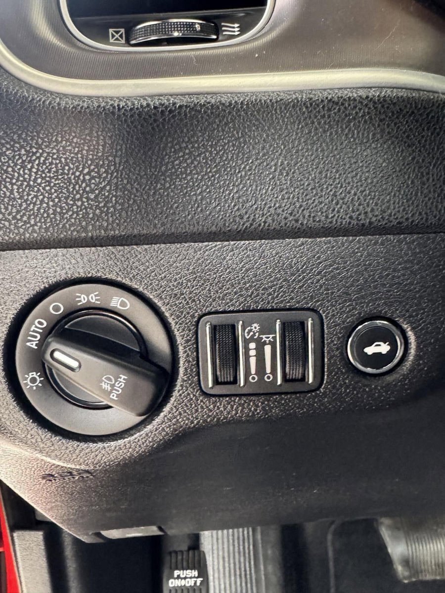 Used 2022 Dodge Charger GT RWD image 13