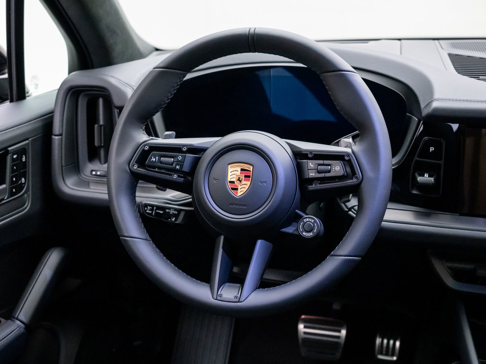 New 2026 Porsche Cayenne GTS AWD/4WD image 12