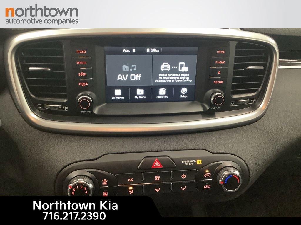 Used 2019 Kia Sorento LX image 16