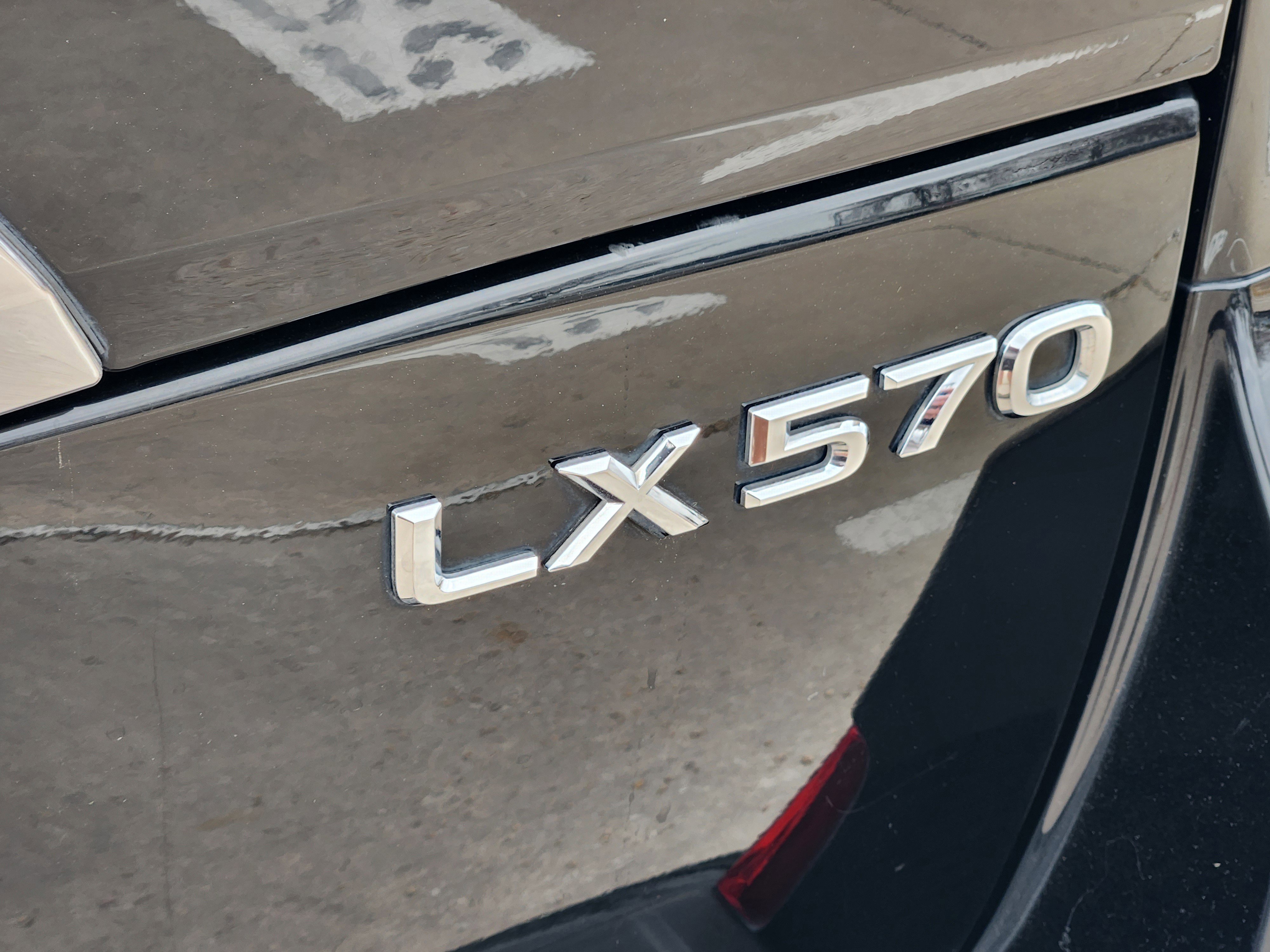 Certified 2021 Lexus LX 570 4WD w/ Luxury Package image 35