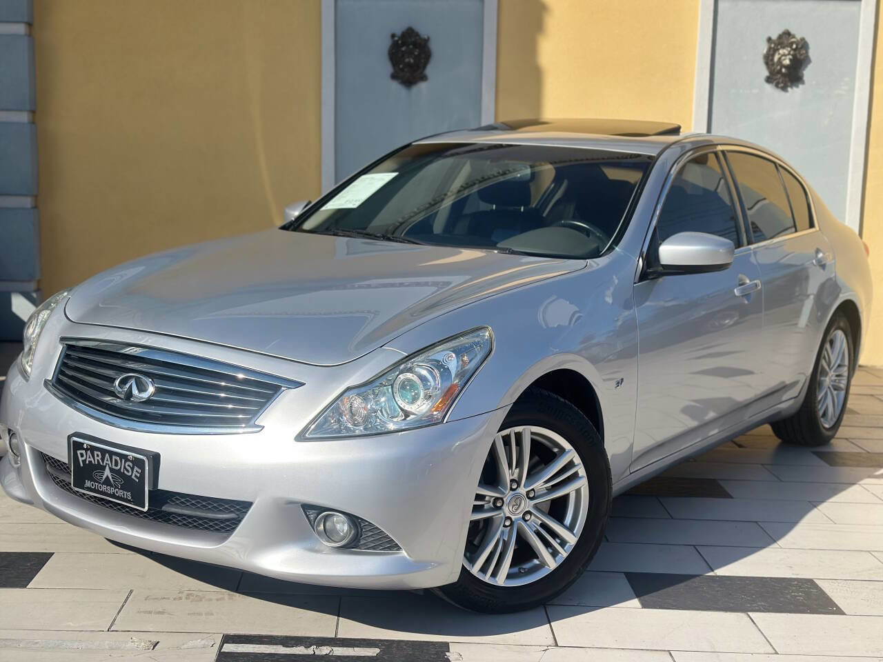 Used 2015 INFINITI Q40 AWD w/ Navigation Package