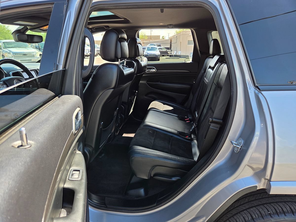 Used 2018 Jeep Grand Cherokee Altitude RWD image 49