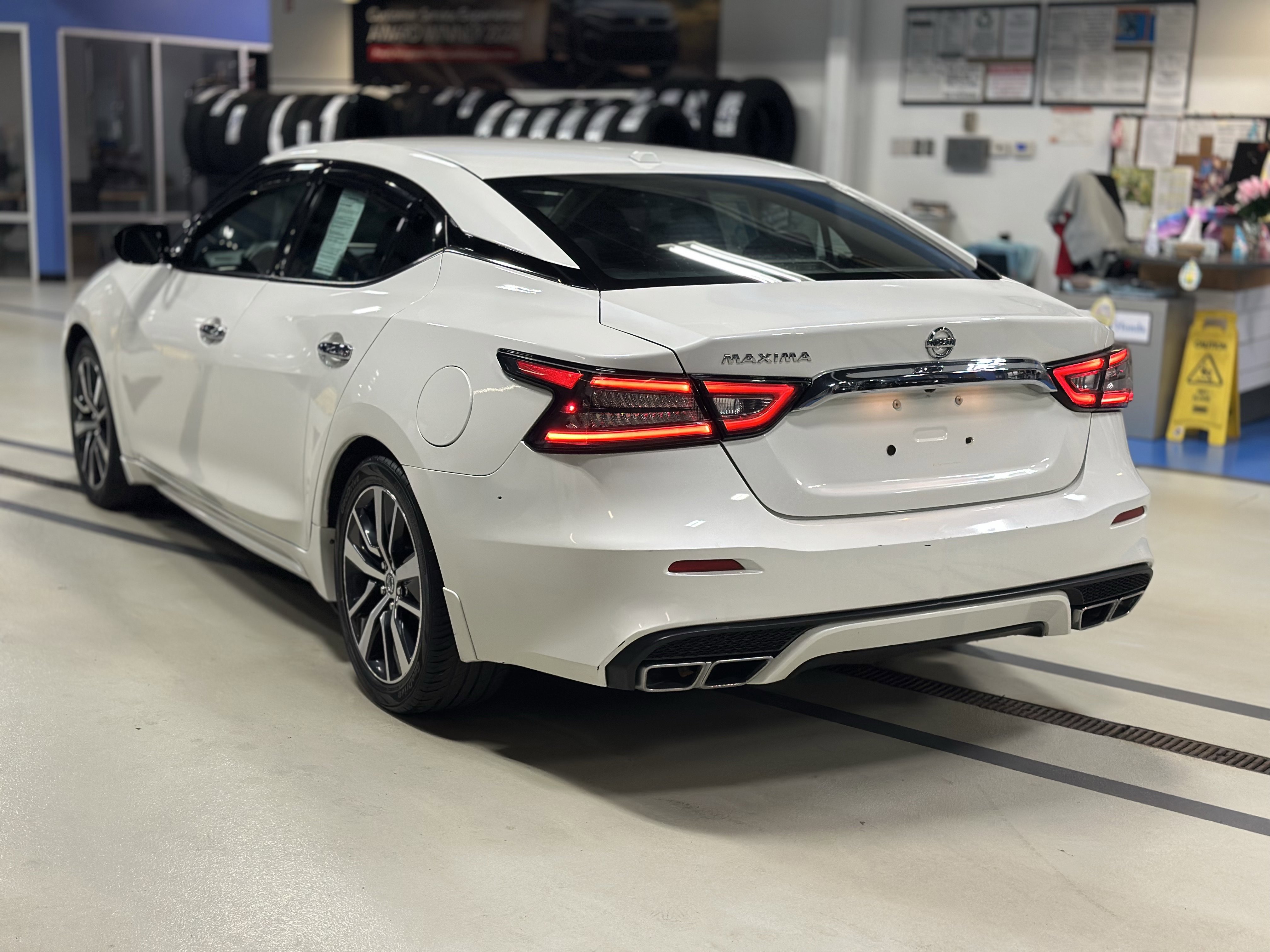 Used 2019 Nissan Maxima 3.5 S w/ Floor Mat Group image 6