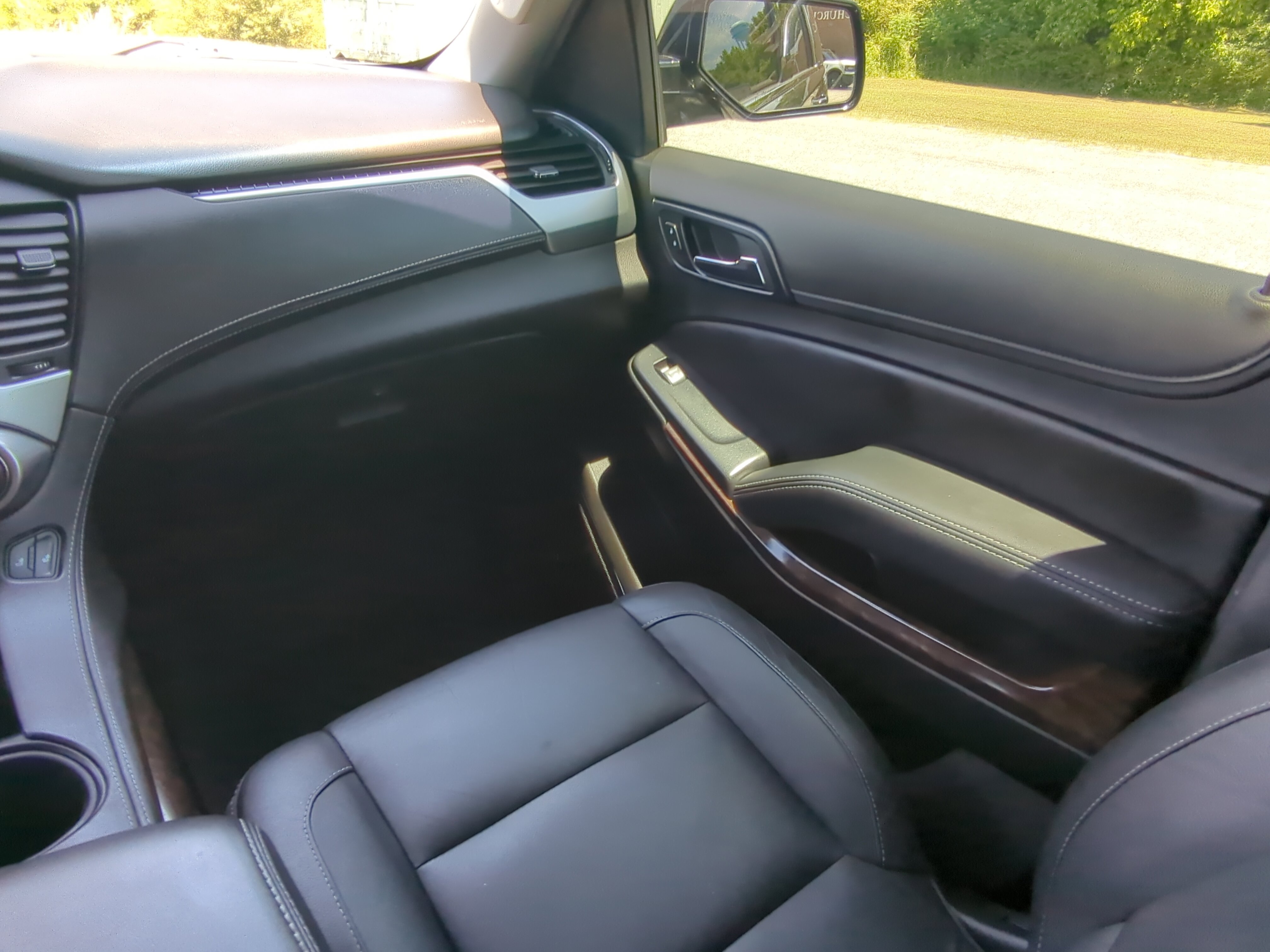 Used 2019 Chevrolet Tahoe LT AWD/4WD image 15