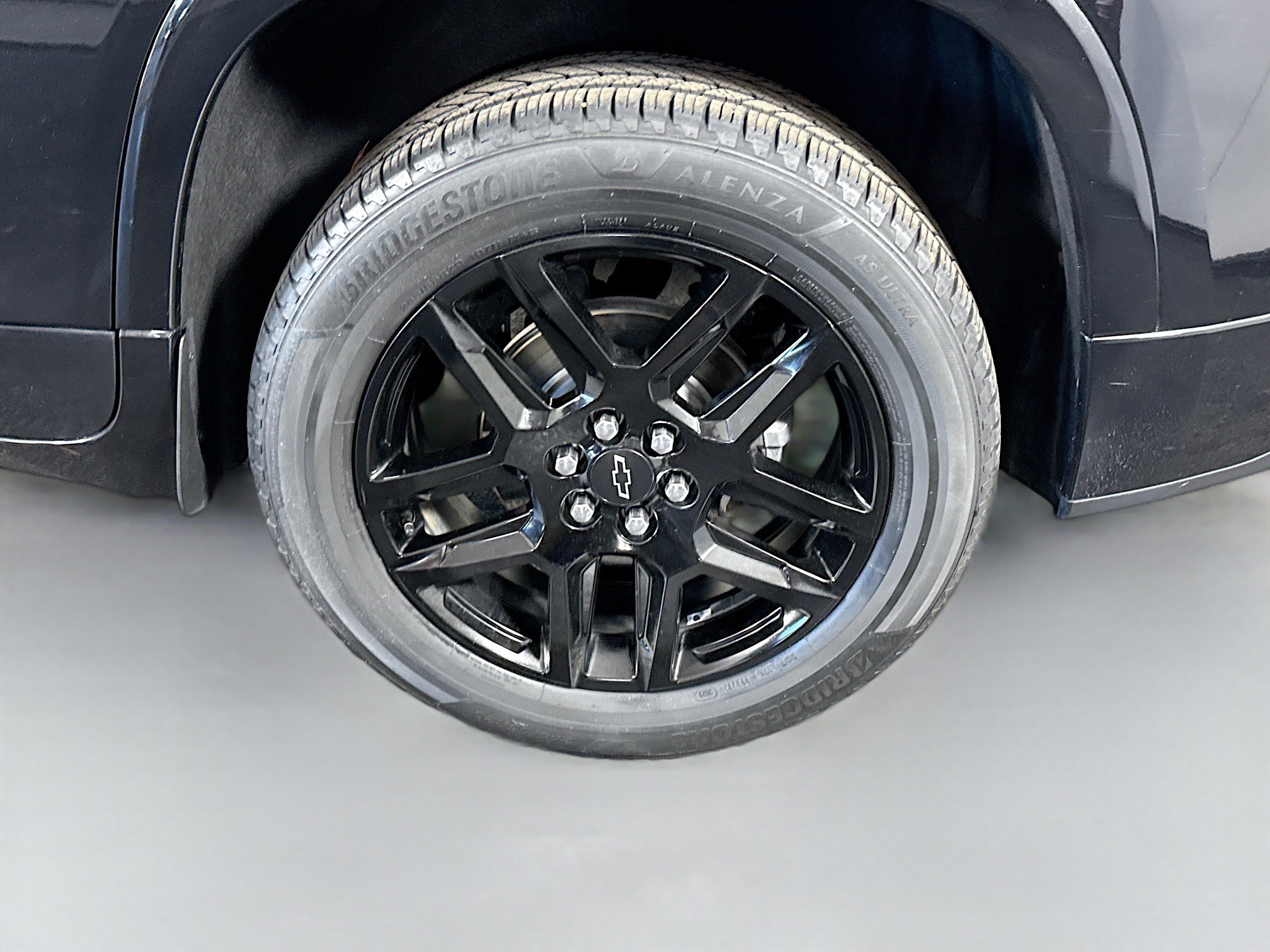 Used 2019 Chevrolet Traverse Premier w/ LPO, Blackout Package FWD image 37