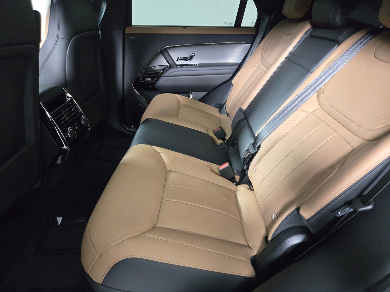 New 2026 Land Rover Range Rover Sport Dynamic SE AWD/4WD image 5