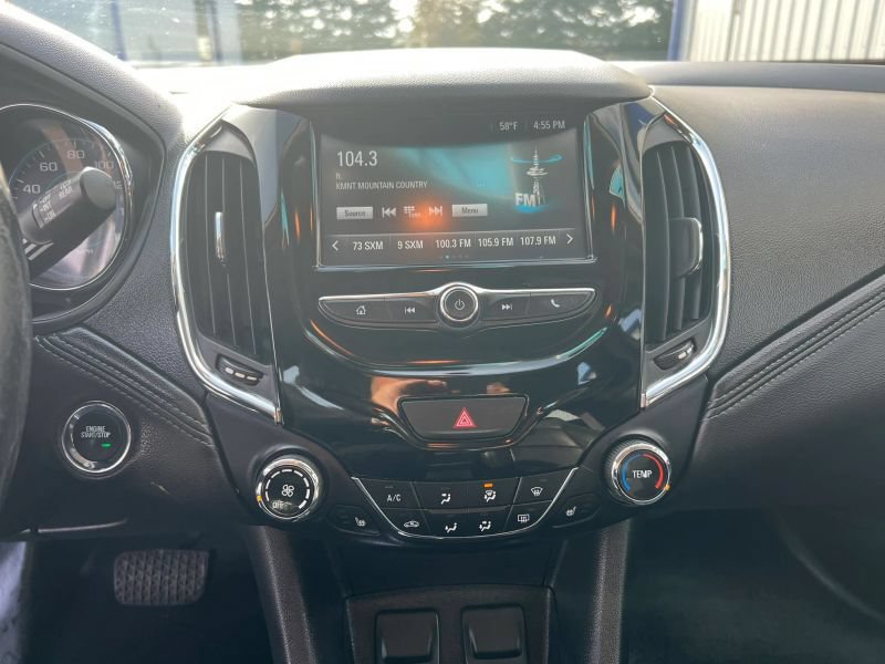 Used 2017 Chevrolet Cruze Premier FWD image 26