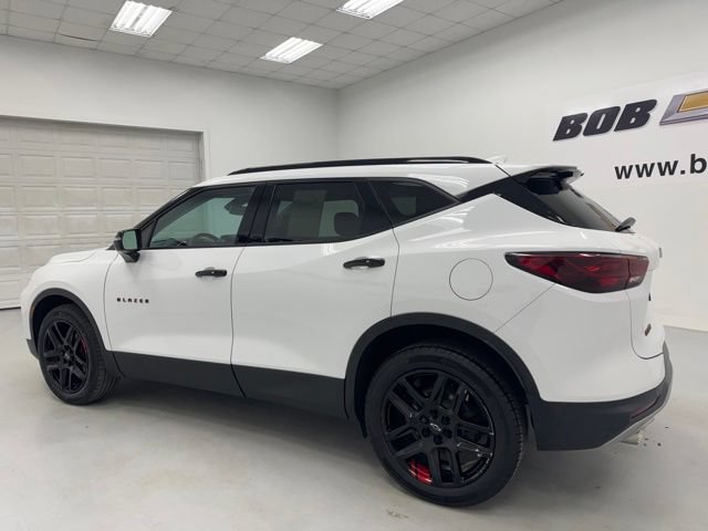 Used 2023 Chevrolet Blazer LT FWD image 7