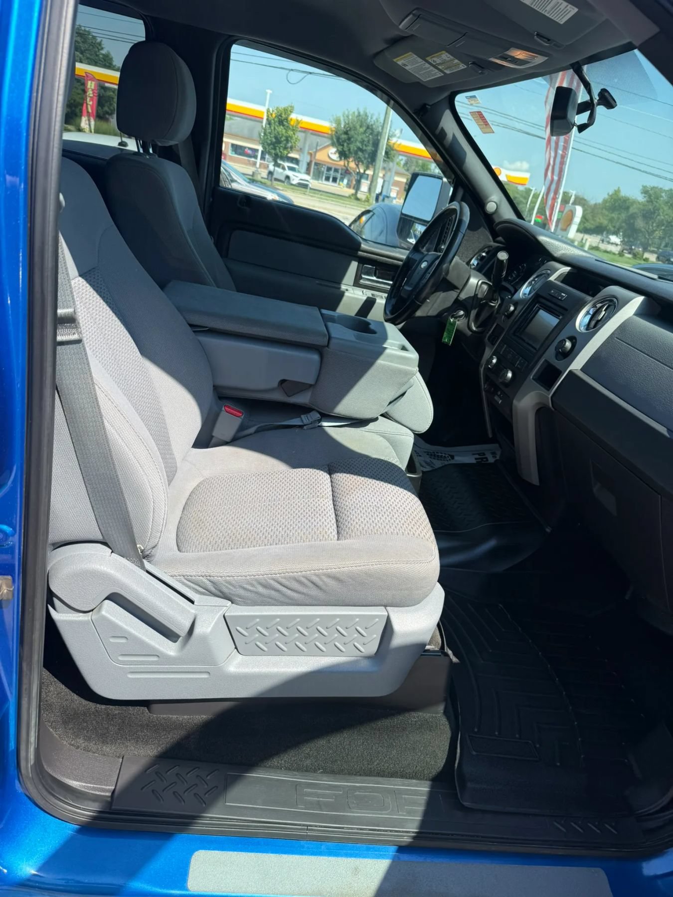 Used 2012 Ford F150 XLT w/ XLT Chrome Pkg AWD/4WD image 21
