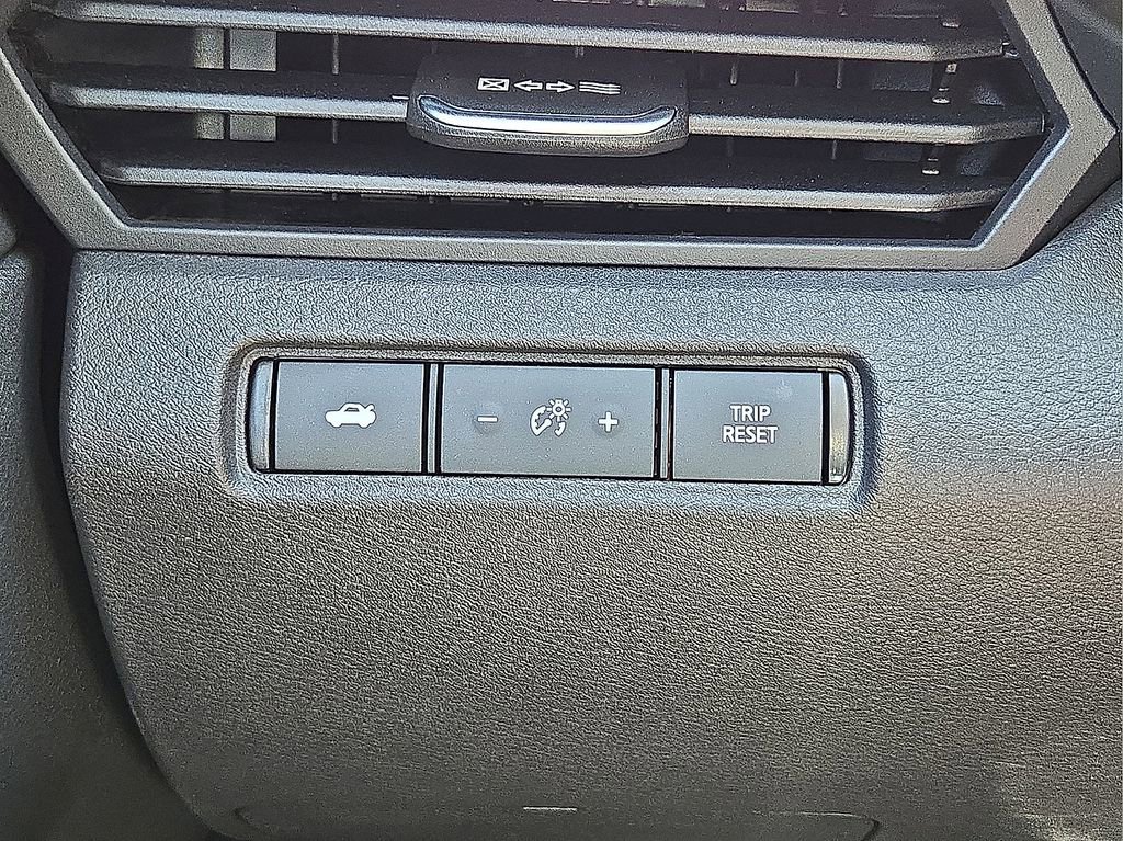 Used 2024 Nissan Altima 2.5 SR image 26