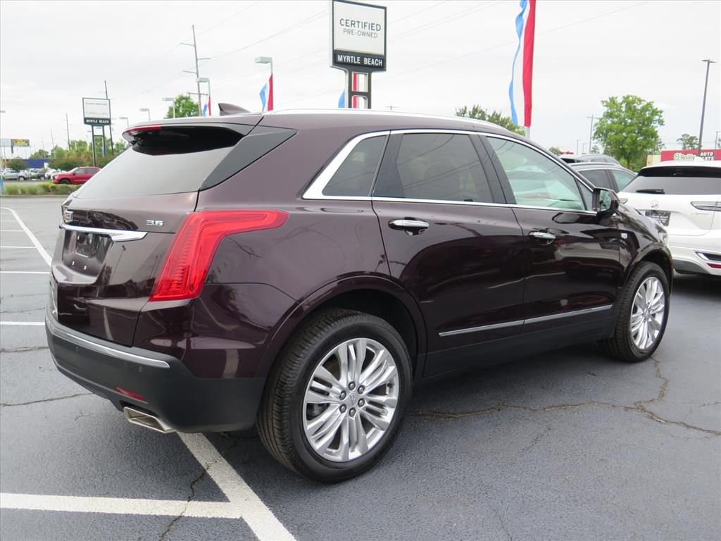 Used 2018 Cadillac XT5 Premium Luxury FWD image 3