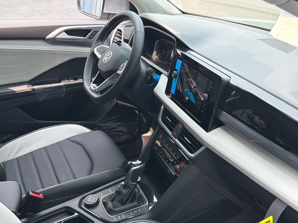 New 2026 Volkswagen Taos SEL AWD/4WD image 22