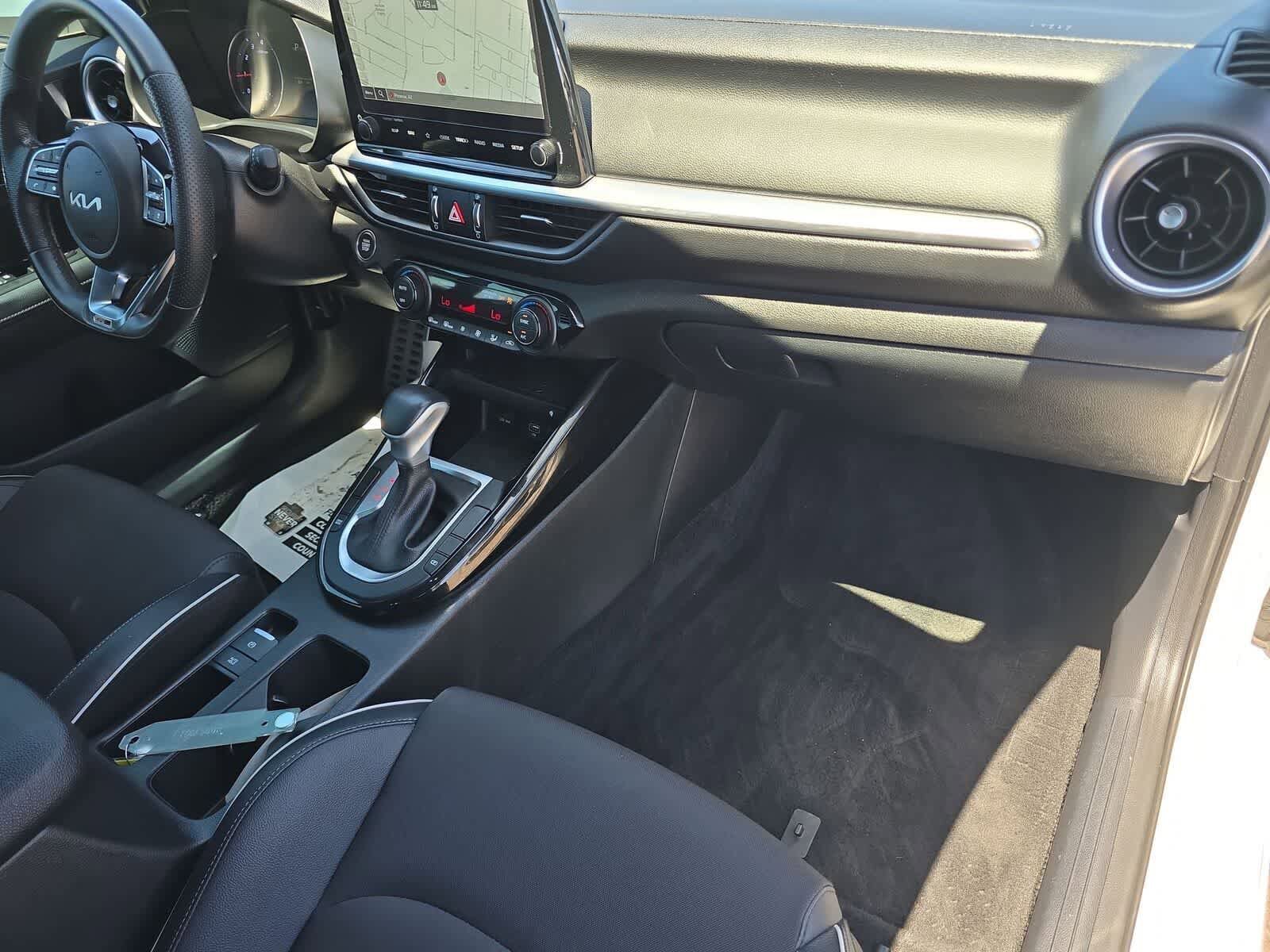 Used 2023 Kia Forte GT-Line w/ GT-Line Premium Package FWD image 11