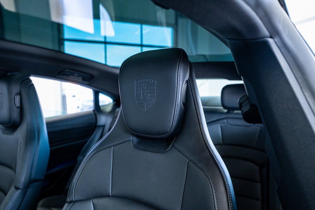 Used 2024 Porsche Taycan image 37