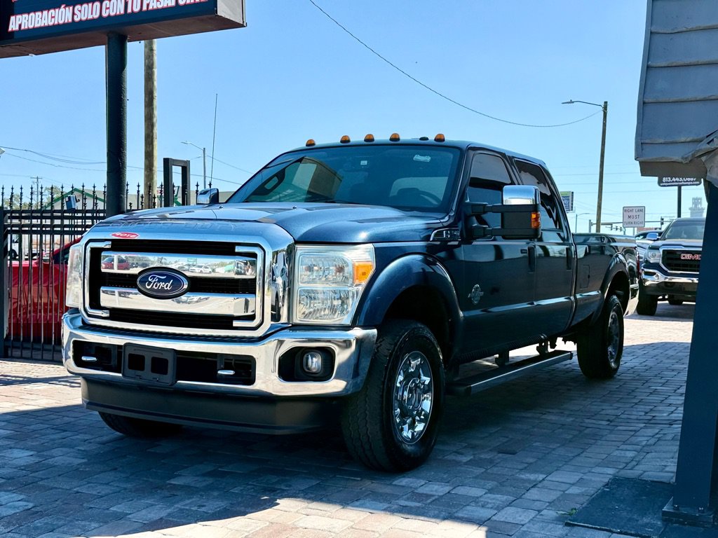 Used 2015 Ford F250 XLT w/ XLT Premium Package AWD/4WD image 5