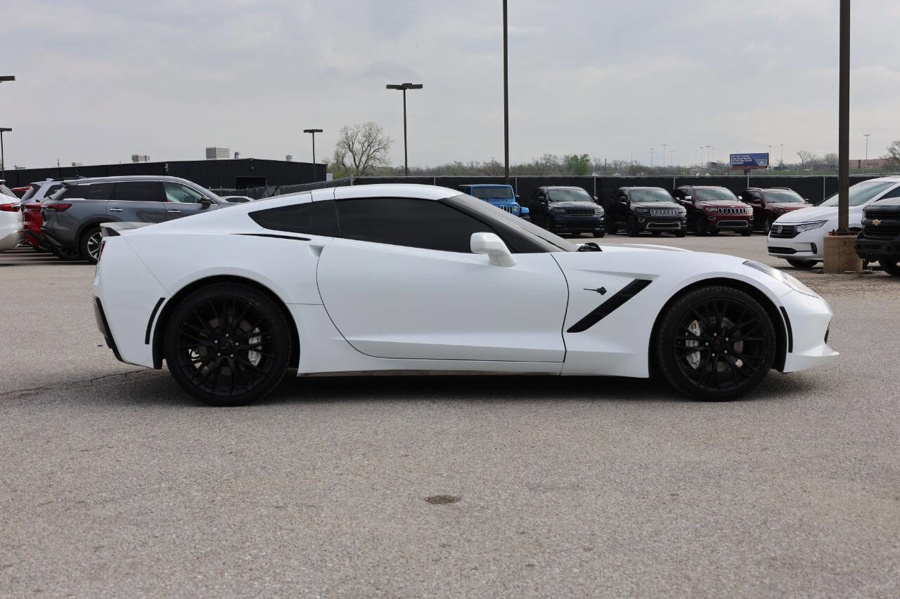 Used 2019 Chevrolet Corvette Stingray Coupe w/ Carbon Flash Badge Package image 7