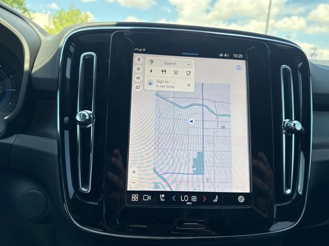 New 2025 Volvo EX40 Core w/ Climate Package image 27