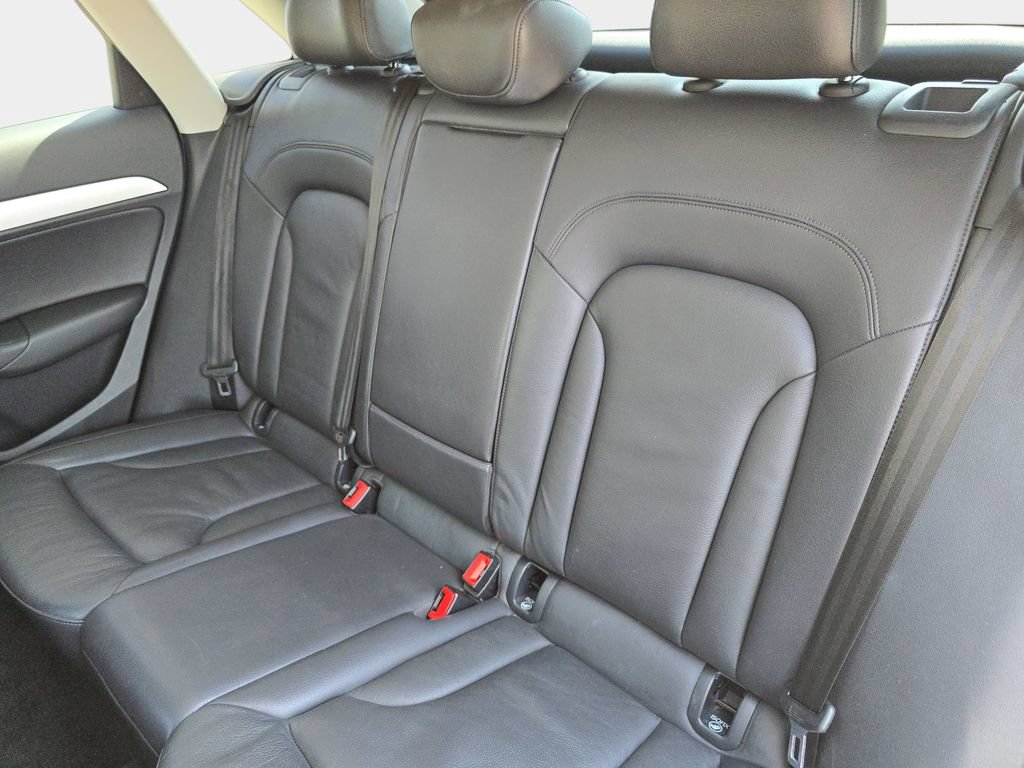 Used 2017 Audi Q3 2.0T Premium FWD image 16