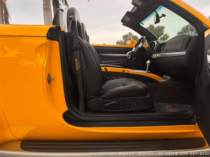 Used 2005 Chevrolet SSR w/ Preferred Equipment Group RWD image 23