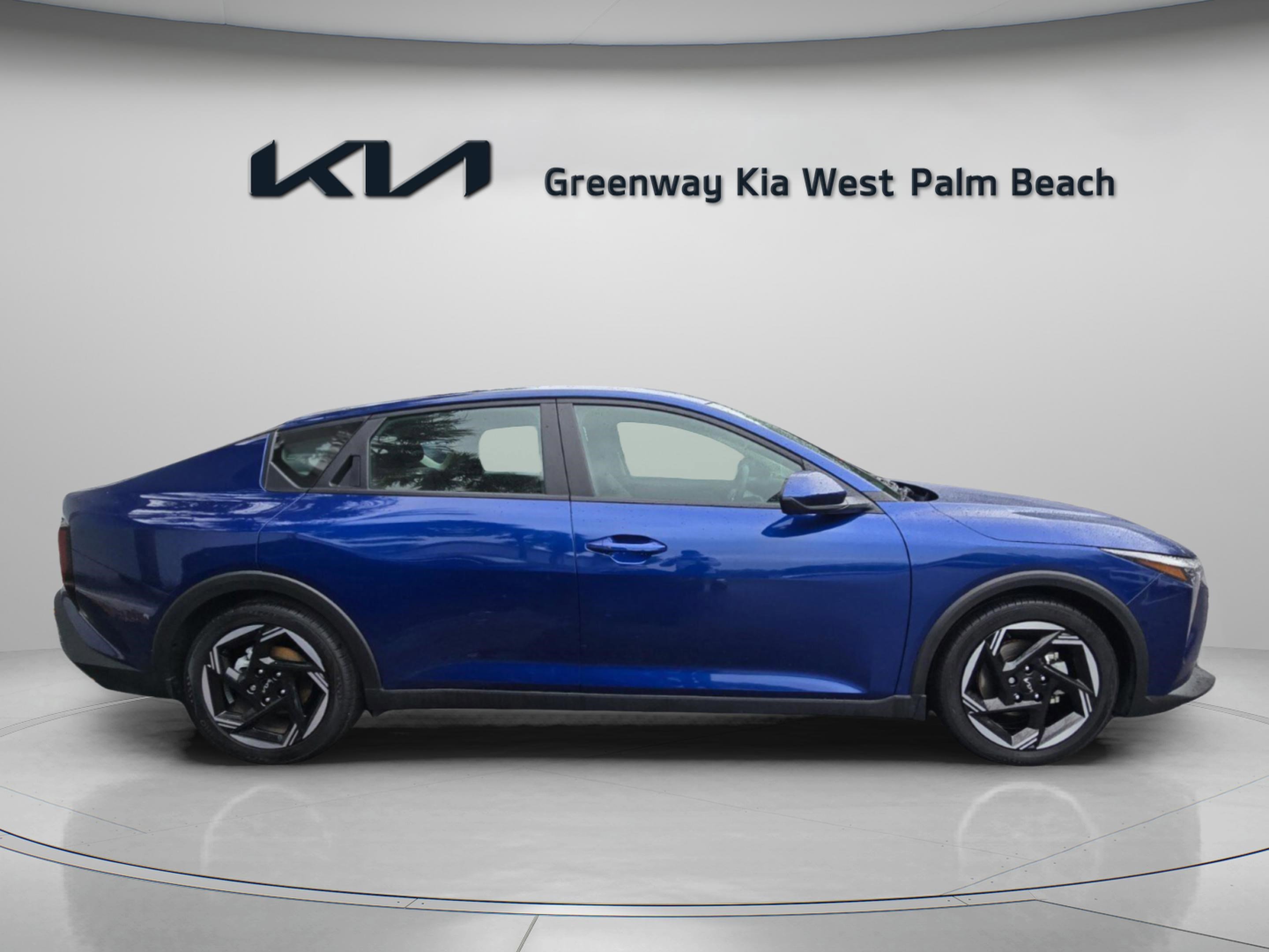 Used 2025 Kia K4 EX image 8