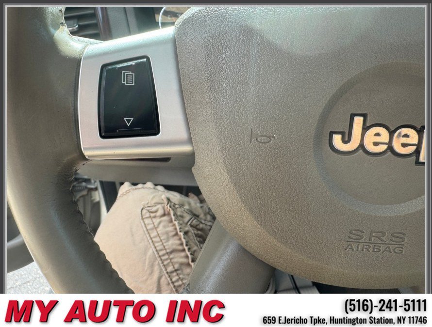 Used 2009 Jeep Grand Cherokee Laredo AWD/4WD image 21