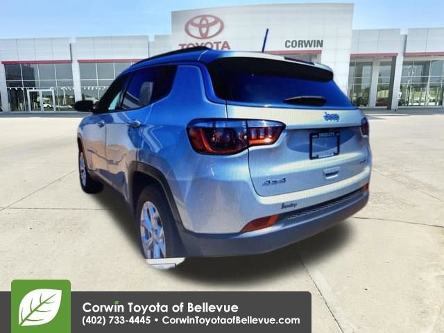 Used 2024 Jeep Compass Latitude AWD/4WD image 11