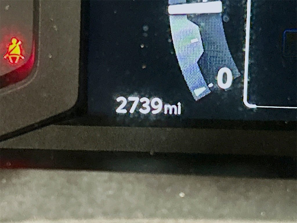 Used 2025 Toyota Tacoma SR image 10