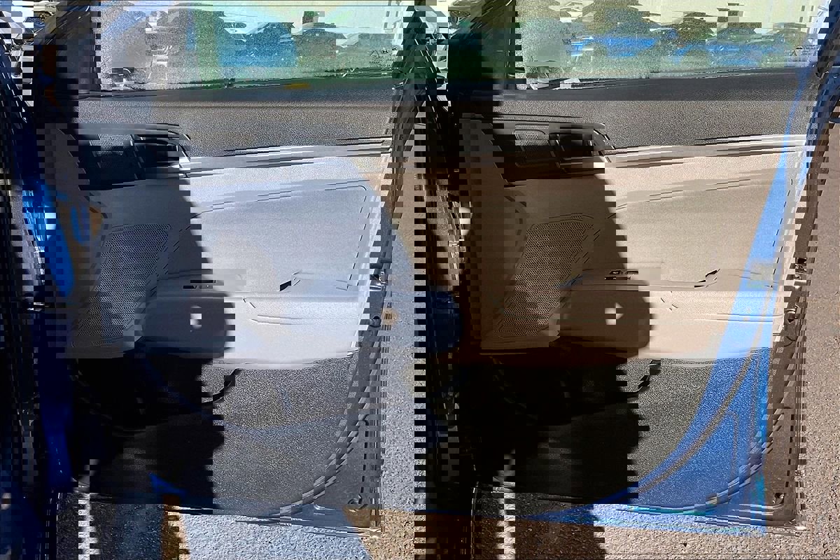 Used 2018 Hyundai Elantra Value Edition w/ Cargo Package image 19