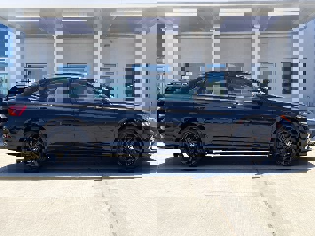 New 2025 Volkswagen Jetta SE image 9