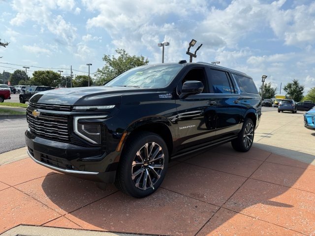 New 2025 Chevrolet Suburban High Country image 3