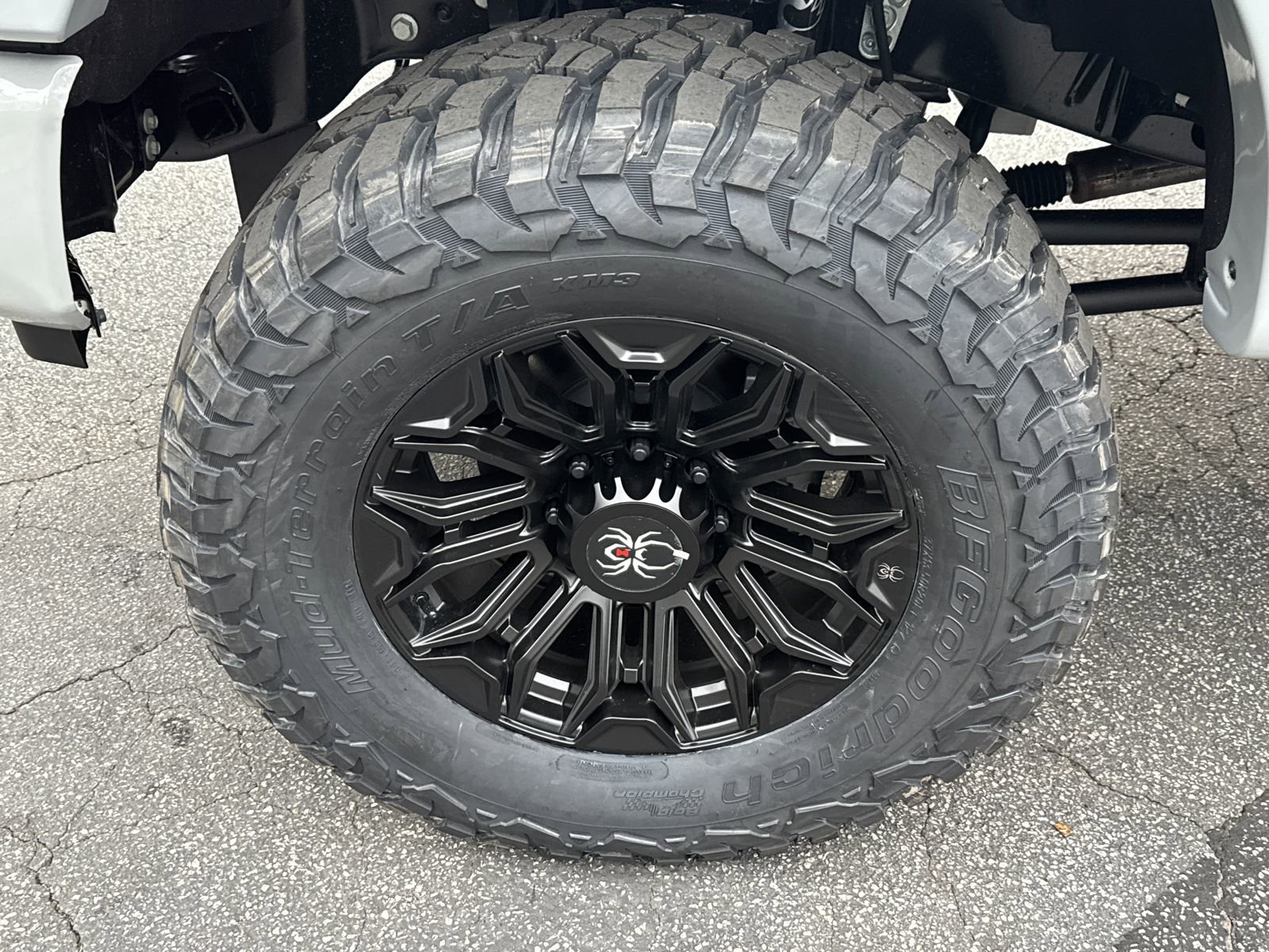 New 2026 Ford F250 Lariat w/ Black Appearance Package image 12