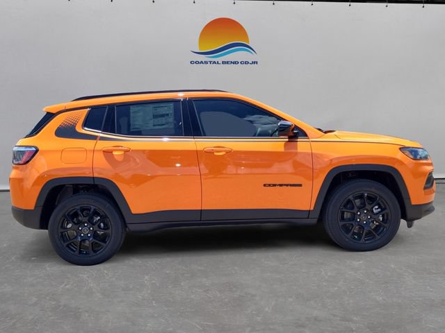 New 2026 Jeep Compass Latitude AWD/4WD image 4