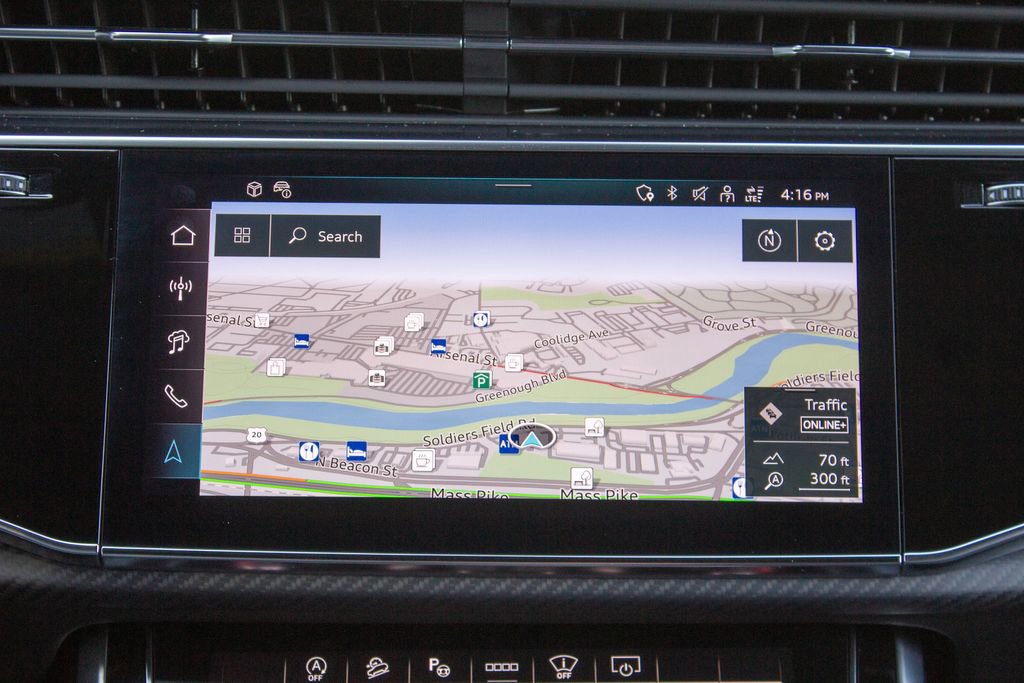 Used 2025 Audi RS Q8 performance image 17