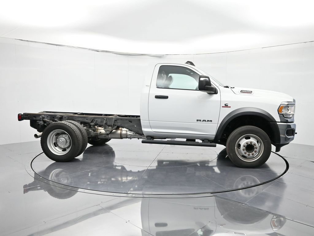 Used 2023 RAM 4500 SLT w/ Quick Order Package 2YG SLT RWD image 4