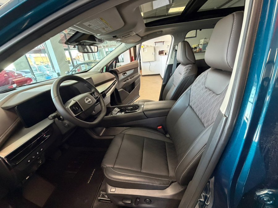 Used 2025 Nissan Murano Platinum w/ Cargo Package image 21