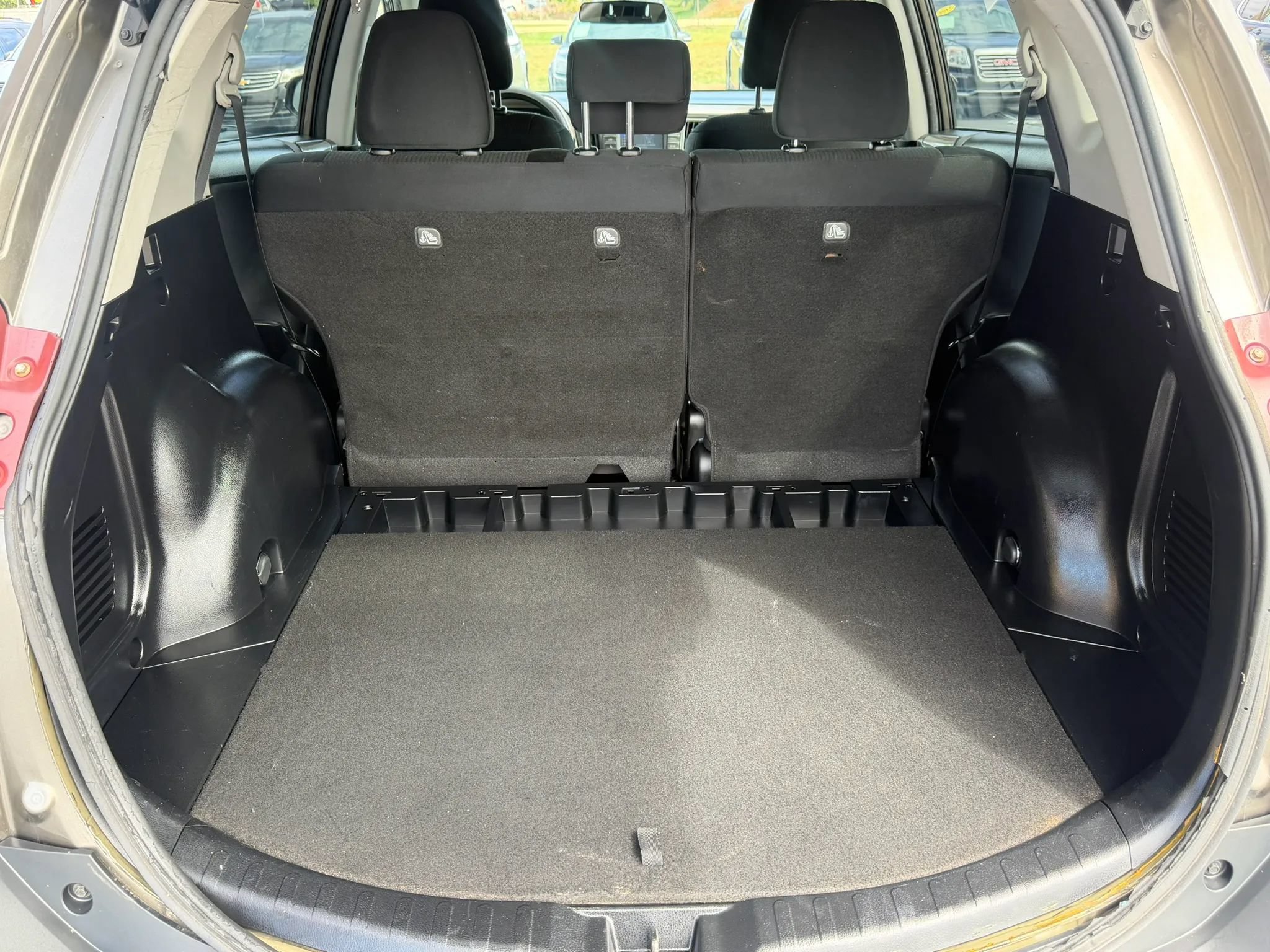 Used 2015 Toyota RAV4 LE FWD image 9