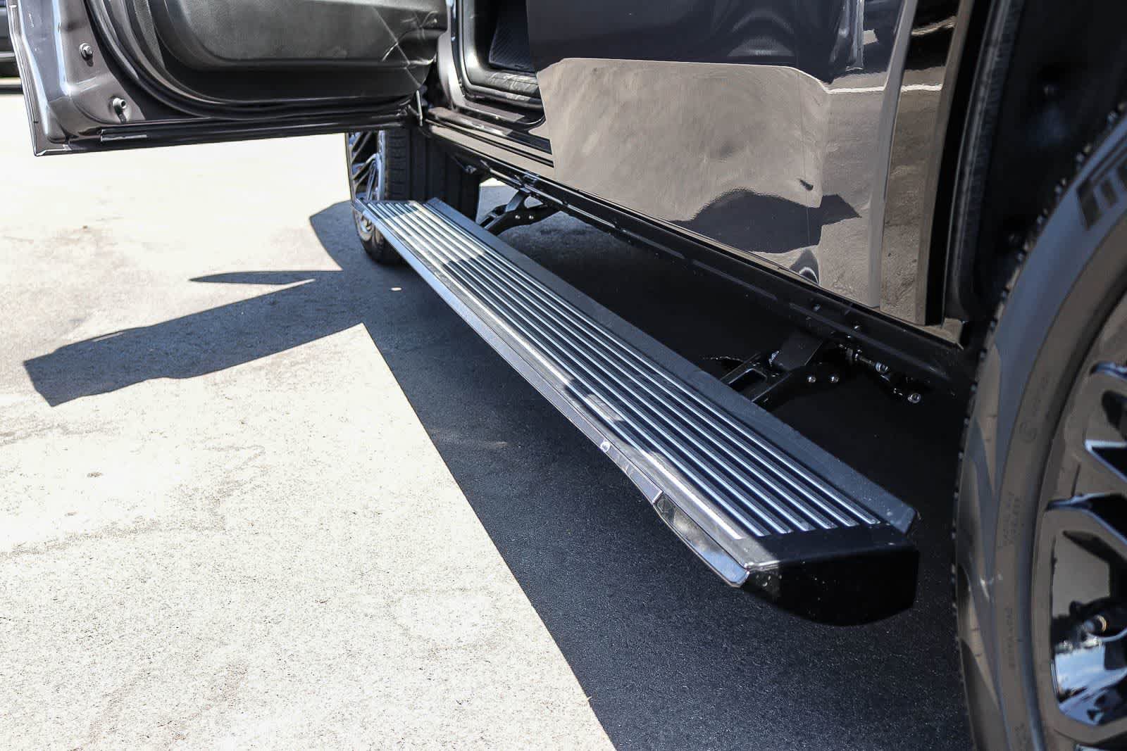 New 2026 Jeep Grand Wagoneer Limited AWD/4WD image 14