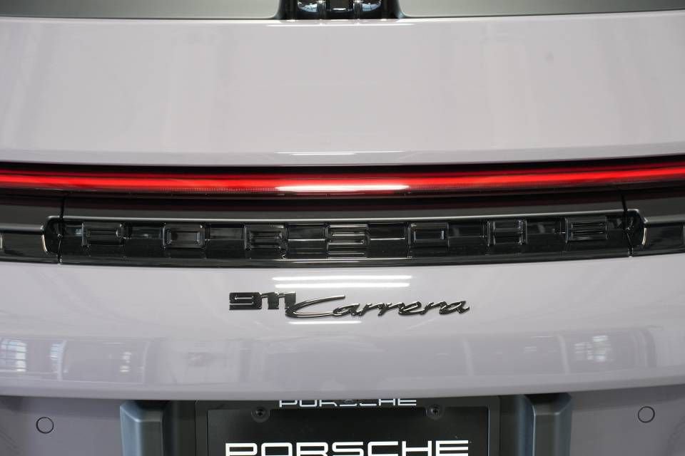 Certified 2026 Porsche 911 Carrera image 39