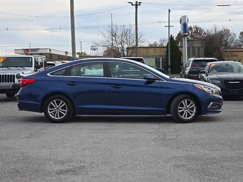 Used 2016 Hyundai Sonata SE image 8